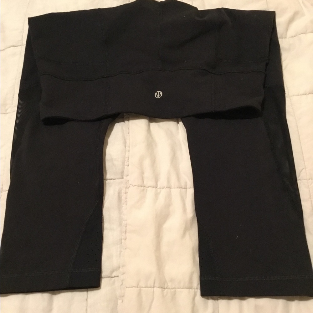 Black wunder under crop leggings with mesh detail
